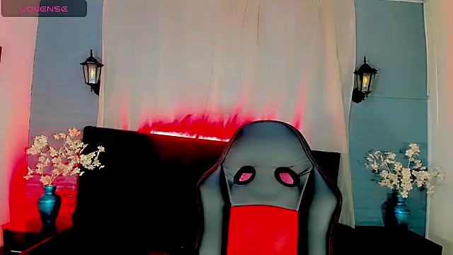 Snapshot of Elissa_taylor_ chatting on February 2025 07:42:01 PM Elissa taylor online show from February 2025 07:42:01 PM