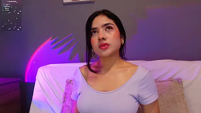 adara johnson   online show from May 2026 11:41:02 AM