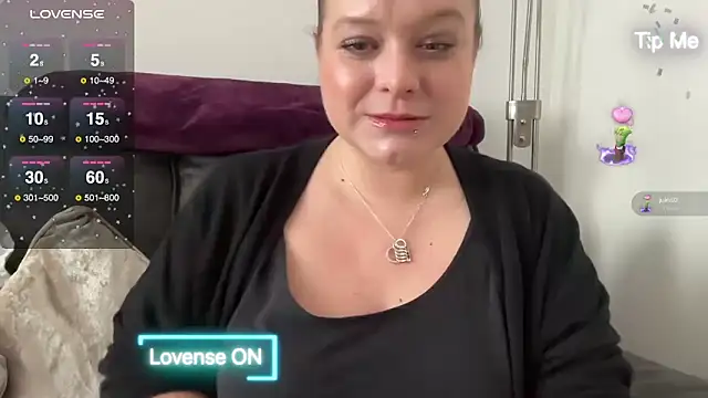 NaughtyWifeUK online show from December 2024 11:22:01 AM