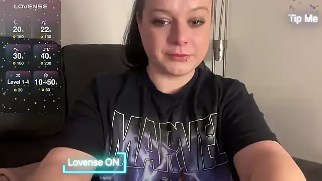 NaughtyWifeUK online show from December 2024 01:15:02 AM