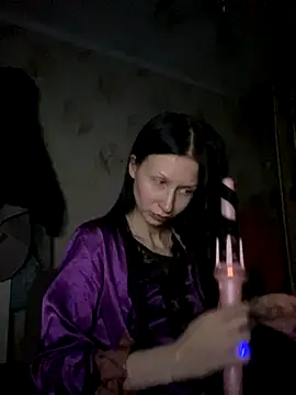 Starry Siren online show from November 2025 06:10:01 PM