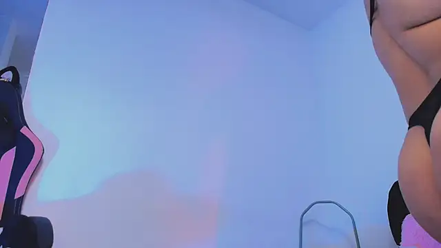 Snapshot of Brenda__gomez chatting on March 2025 05:03:02 PM Brenda gomez online show from March 2025 05:03:02 PM