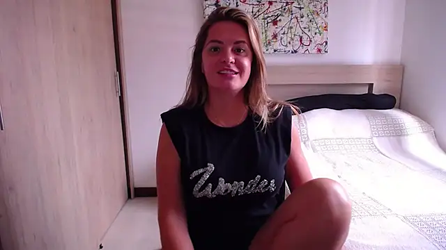 ParisW online show from February 2025 08:58:02 PM