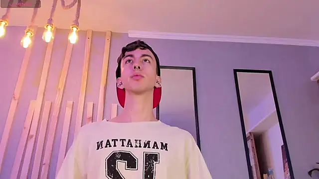 Snapshot of BrahmBelial_ chatting on March 2025 03:40:01 AM BrahmBelial  online show from March 2025 03:40:01 AM