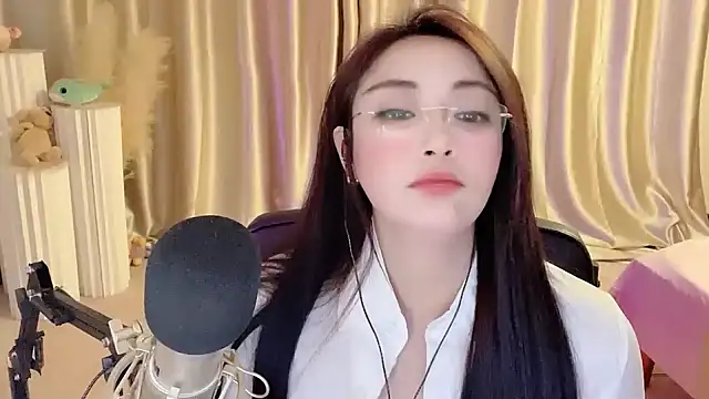 Daisy-77 online show from February 2025 08:55:01 PM