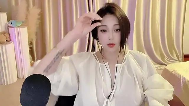 Daisy-77 online show from March 2025 09:13:01 PM