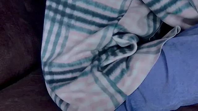 Snapshot of AgnesMillerS chatting on December 2024 03:18:02 AM AgnesMillerS online show from December 2024 03:18:02 AM