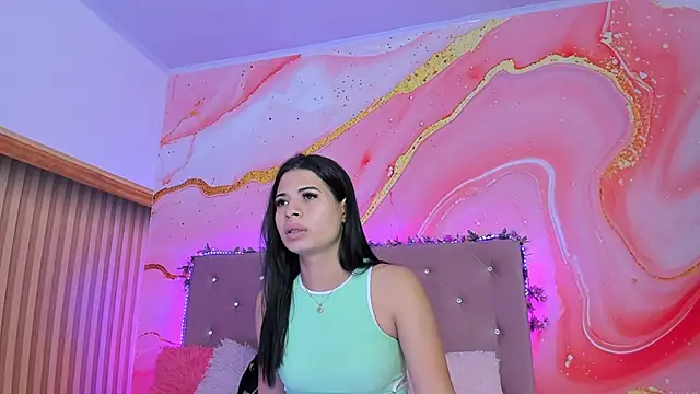 Daisy  rose online show from February 2025 11:01:02 AM