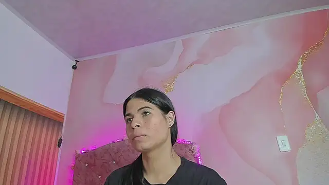 Daisy  rose online show from September 2025 02:57:02 AM