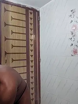 Snapshot of HunkyAriyan chatting on March 2025 05:34:01 AM HunkyAriyan online show from March 2025 05:34:01 AM