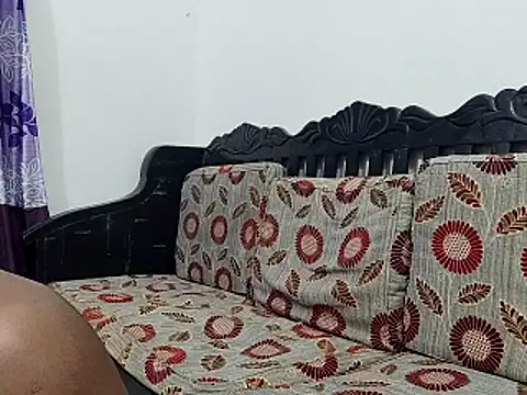 HunkyAriyan online show from December 2025 01:19:01 PM