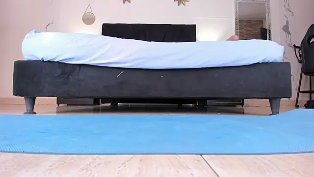 Snapshot of RileySkye chatting on March 2025 09:45:01 PM RileySkye online show from March 2025 09:45:01 PM