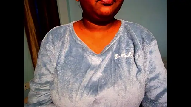 Snapshot of expression_queen chatting on November 2025 10:14:01 AM expression queen online show from November 2025 10:14:01 AM