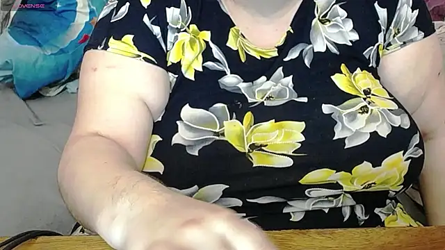 lisa Black00 online show from March 2025 04:44:02 PM