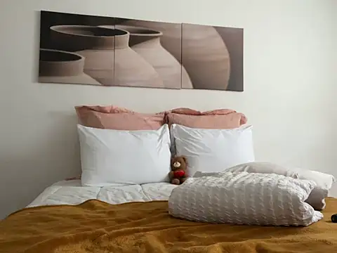 NadiaBanks online show from September 2025 05:59:01 PM