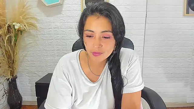 Aisha 09 online show from February 2025 06:00:02 PM