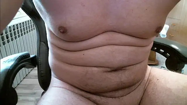 Snapshot of HornyBigCummer chatting on October 2025 01:00:01 PM HornyBigCummer online show from October 2025 01:00:01 PM