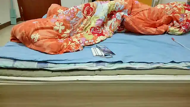 huzi518 online show from October 2025 12:06:02 PM