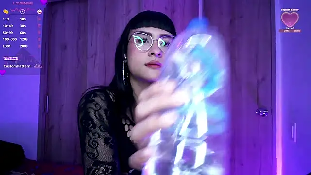 Kiitygirl online show from February 2025 08:32:02 AM