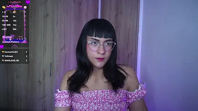 Kiitygirl online show from March 2025 10:02:01 AM