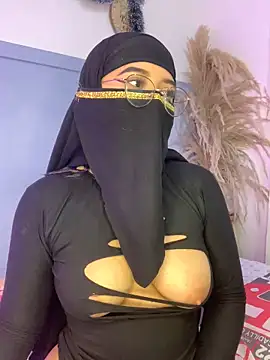Snapshot of Maisa_issa chatting on January 2025 03:49:02 PM Maisa issa online show from January 2025 03:49:02 PM