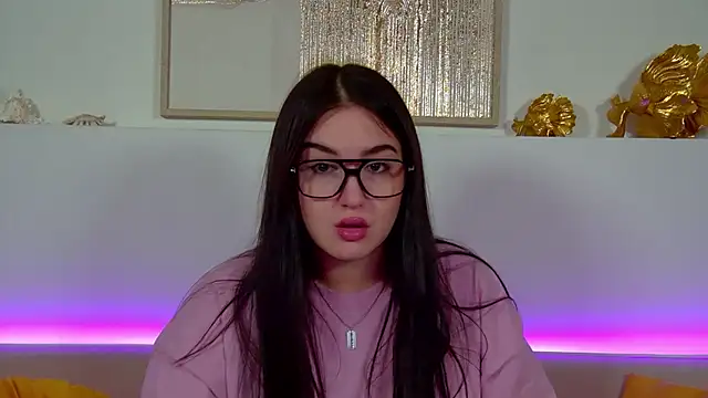 ChristinaMilton online show from November 2025 06:19:01 PM