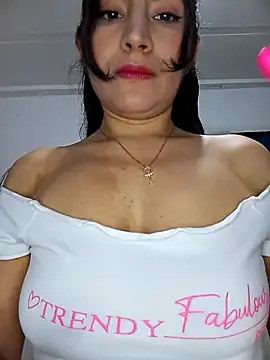 ELISA 90 online show from November 2025 02:00:02 AM