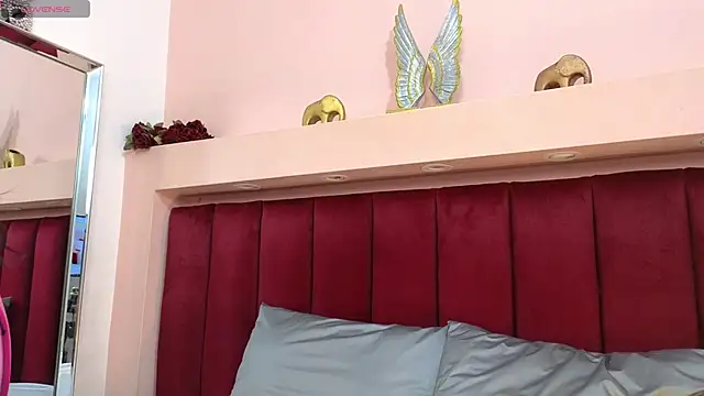 JESSYCORTES online show from February 2025 01:44:01 PM