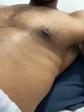 Lucascacaca online show from April 2026 06:49:02 PM