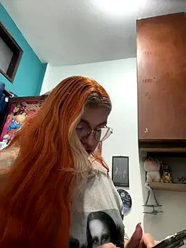 SophiaWeestt99 online show from September 2025 02:11:01 AM