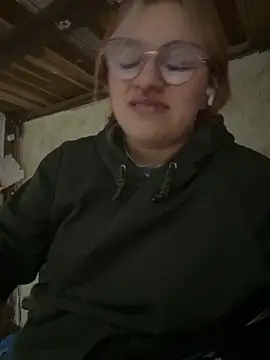 SophiaWeestt99 online show from November 2025 04:22:02 AM