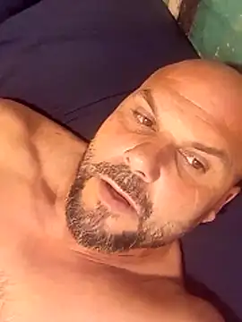 Javierchico online show from May 2026 09:00:02 PM