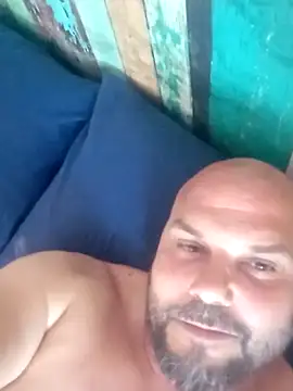 Javierchico online show from May 2026 06:15:02 PM