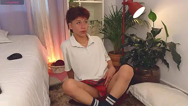 Tommyfoxboy online show from November 2025 11:52:02 AM