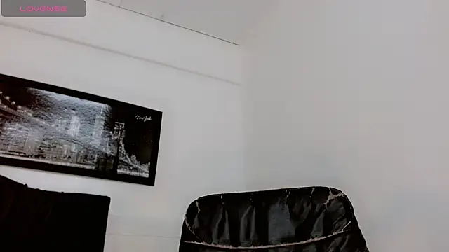 Snapshot of Diosiris_Riannys chatting on December 2024 07:33:01 PM Diosiris Riannys online show from December 2024 07:33:01 PM