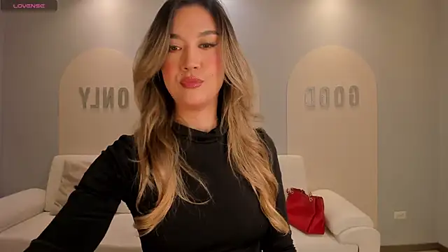 RebeccaHudson online show from November 2025 07:46:02 PM