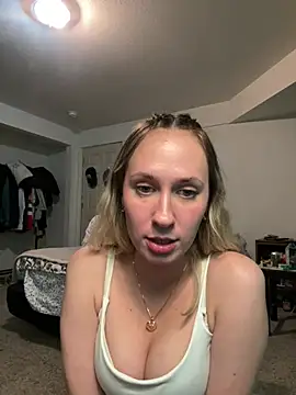 Snapshot of M1ssyk1ssy chatting on December 2024 01:21:01 AM M1ssyk1ssy online show from December 2024 01:21:01 AM