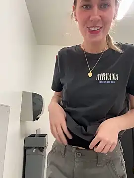 Snapshot of M1ssyk1ssy chatting on January 2025 01:02:01 AM M1ssyk1ssy online show from January 2025 01:02:01 AM