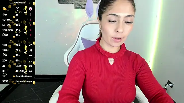 Snapshot of Mady_monroe_111 chatting on March 2025 08:33:02 PM Mady monroe 111 online show from March 2025 08:33:02 PM