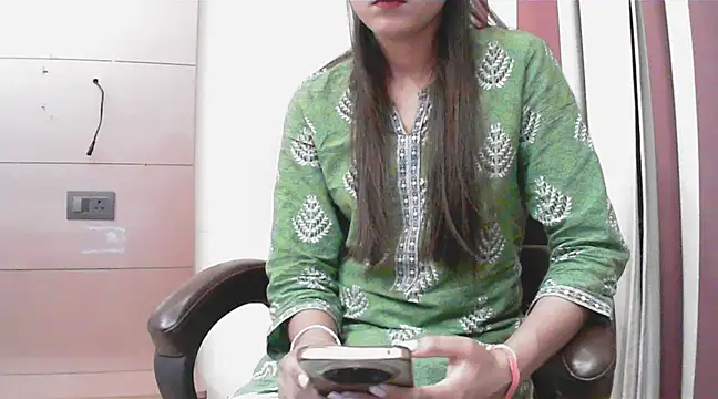 Snapshot of collage_hoty chatting on March 2025 04:56:02 PM collage hoty online show from March 2025 04:56:02 PM