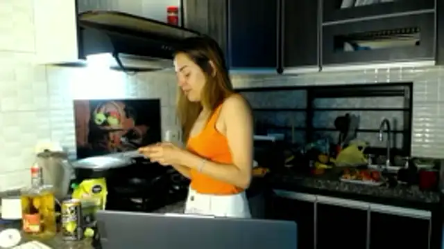 camilawm19 online show from April 2026 11:54:02 PM
