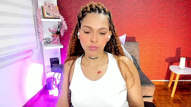 samantha simur online show from February 2025 05:29:01 AM