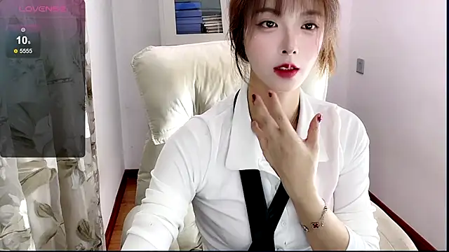 Snapshot of NINIbaby-99 chatting on January 2025 05:44:01 PM NINIbaby-99 online show from January 2025 05:44:01 PM
