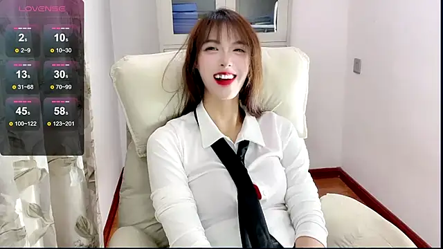 Snapshot of NINIbaby-99 chatting on January 2025 08:48:01 PM NINIbaby-99 online show from January 2025 08:48:01 PM