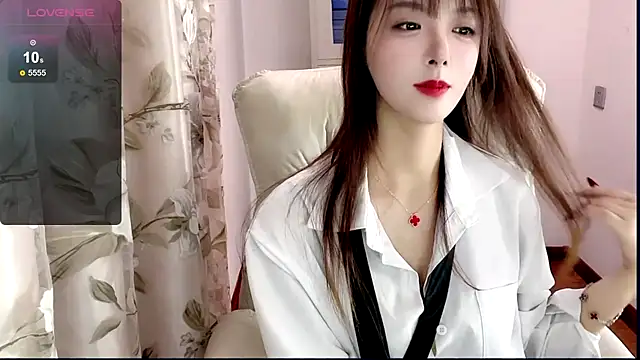 Snapshot of NINIbaby-99 chatting on January 2025 09:33:02 AM NINIbaby-99 online show from January 2025 09:33:02 AM