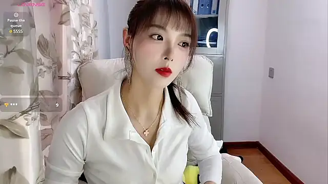 Snapshot of NINIbaby-99 chatting on February 2025 04:52:01 AM NINIbaby-99 online show from February 2025 04:52:01 AM