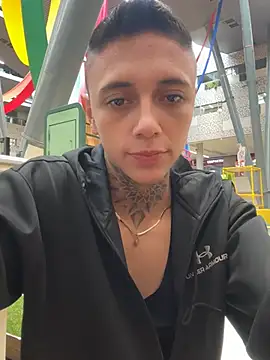 Snapshot of _PhillipBrown chatting on February 2025 12:19:01 PM PhillipBrown online show from February 2025 12:19:01 PM