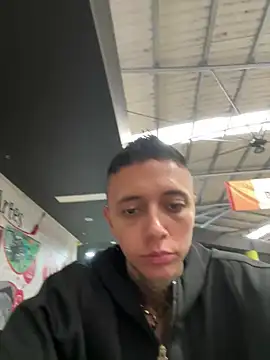 Snapshot of _PhillipBrown chatting on February 2025 02:04:01 PM PhillipBrown online show from February 2025 02:04:01 PM