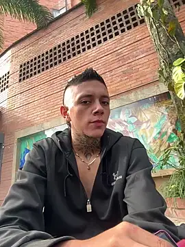 Snapshot of _PhillipBrown chatting on March 2025 01:18:01 PM PhillipBrown online show from March 2025 01:18:01 PM