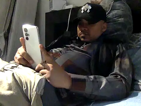 Snapshot of Sr_CobraHot chatting on April 2026 02:45:02 AM Sr CobraHot online show from April 2026 02:45:02 AM